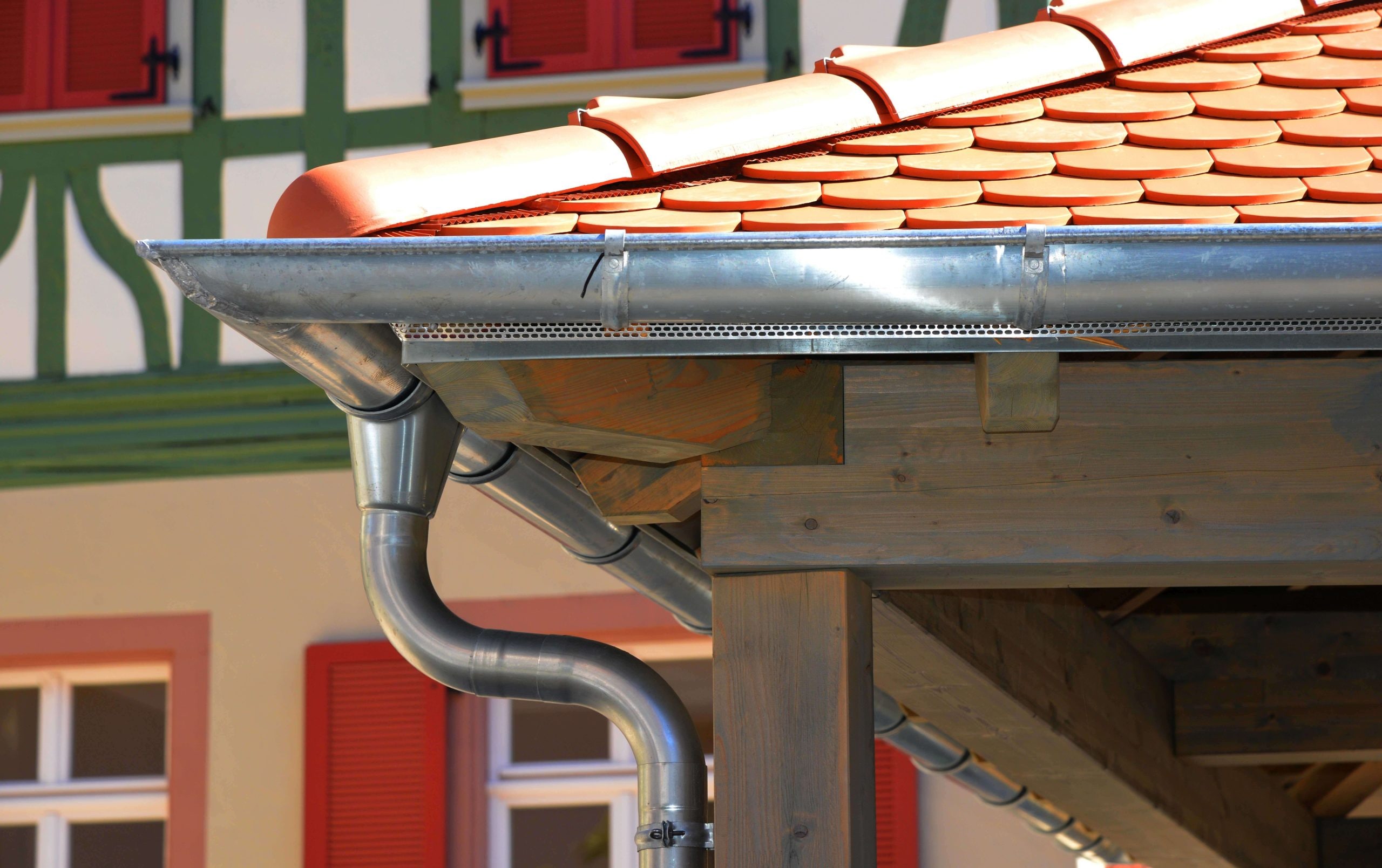 Corrosion-resistant steel gutters for effective rainwater drainage in Rock Hill